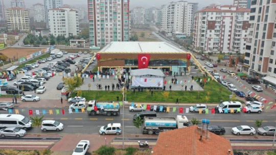 Yeşilyurt'ta pazar yeri dualarla hizmete açıldı