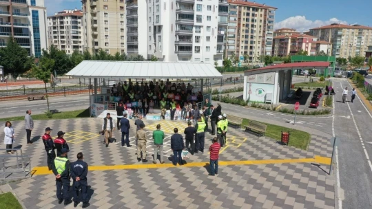 Yeşilyurt'ta trafik haftası etkinlikle kutlandı