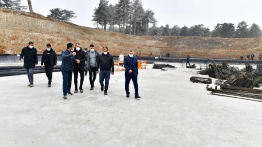 Yeşilyurt'ta yeni belediye hizmet binası inşaat çalışmaları
