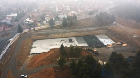 Yeşilyurt'ta yeni belediye hizmet binası inşaat çalışmaları