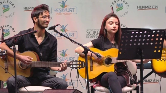 Yeşilyurt'taki sokak konserlerinde renkli görüntüler