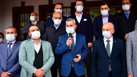 Yeşilyurt'tan İzmir'e 10 ton gıda ve 500 battaniye desteği