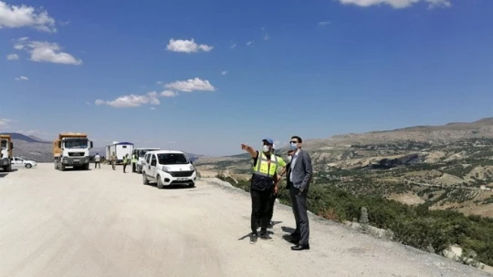 Yol çöktü tünel ulaşıma kapandı
