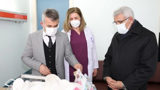Anne ve bebeğine UMKE ekipleri yetişti