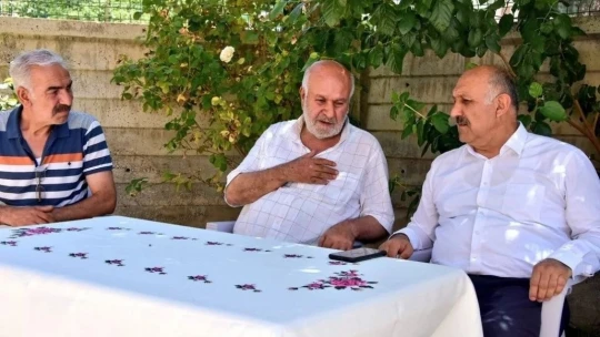 Zelyurt, 15 Temmuz şehidi Bozkurt'un kabrini ve ailesini ziyaret etti