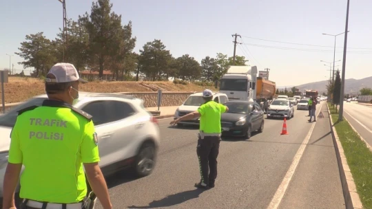 Zincirleme trafik kazasında 12 kişi yaralandı