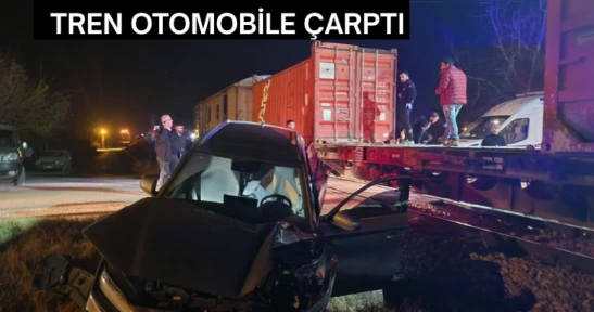Tren otomobile çarptı