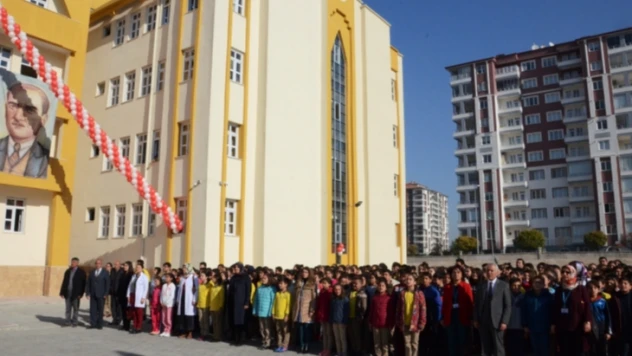 Vali Galip Demirel Ortaokulu açılışından kareler