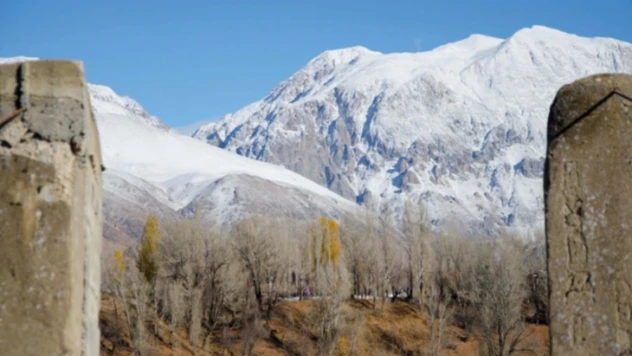 Ovacık'ta iki mevsim bir arada yaşanıyor