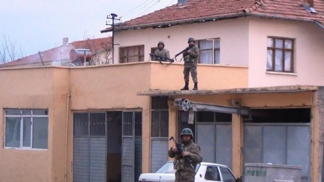 Dilek'te jandarmadan asayiş uygulaması