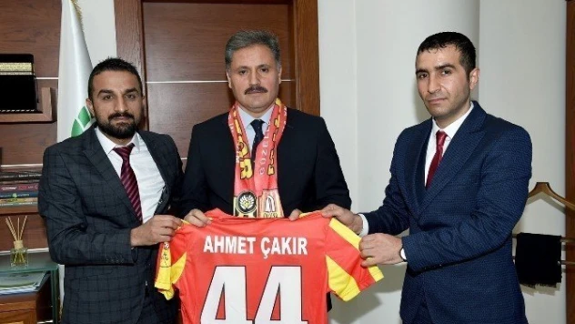 Taraftarlar Derneğinden Çakır'a ziyaret