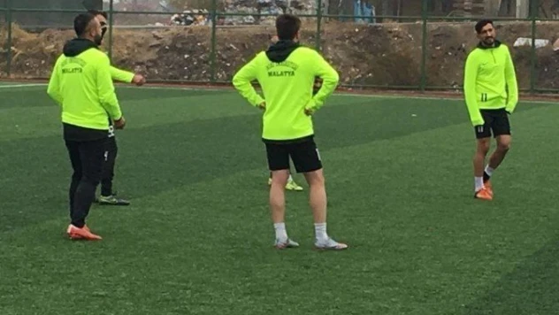 Lideri eli boş göndermenin planları yapılıyor