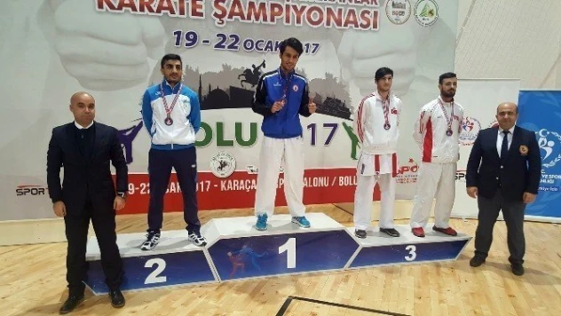 Uygur kardeşlerden Büyükler Karate Şampiyonasında büyük başarı