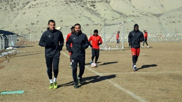İrfan Buz, Samsunspor maçı öncesi arayış içerisinde!