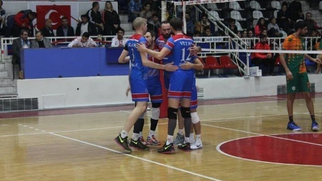 Büyükşehir, voleybolda tat vermiyor!