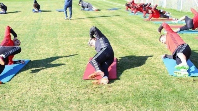 Evkur Yeni Malatyaspor'da Antalya kampı başladı