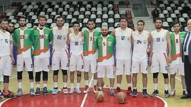 Büyükşehir basketbol, son maçını rahat kazandı