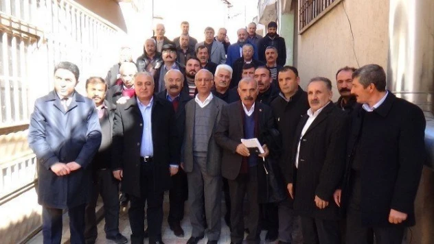 Kiraz'dan CHP Akçadağ Yönetimine hayırlı olsun ziyareti