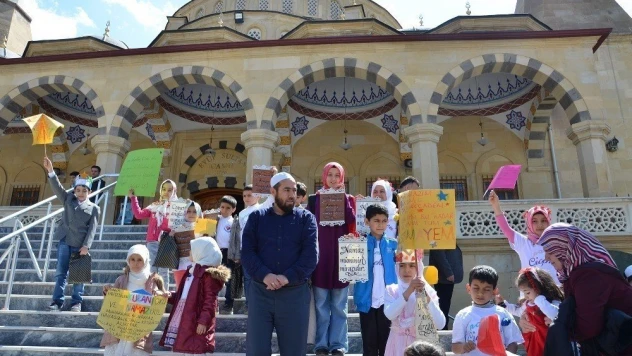 'Ailecek Camideyiz' etkinliğine yoğun ilgi
