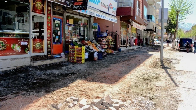 Tevfik Temelli Caddesinde değişim-dönüşüm ve yenileme çalışmalarına başlandı