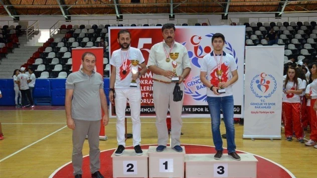 15 Temmuz spor müsabakaları ödül töreni