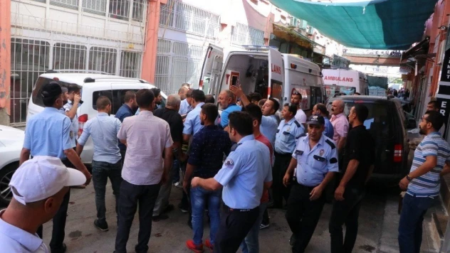 Esnafların kavgası kanlı bitti