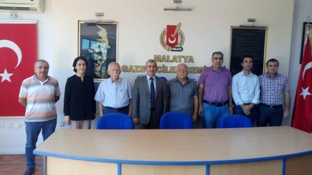 Dekanı Önal yeni dönemde MGC'den destek bekliyor