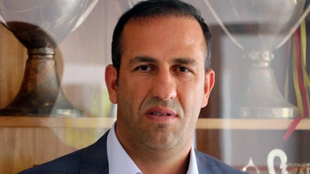Gevrek: 'Futbolcularımızın ve hocalarımızın alınlarından öpüyorum'