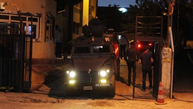 Malatya'da zehir tacirlerine şafak baskını
