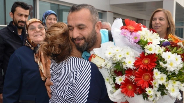 Ampute Milli Takımı kalecisi Selim Karadağ'a muhteşem karşılama