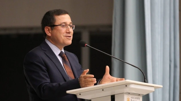 Rektör Kızılay Battalgazi MYO'nun akademik açılış törenine katıldı