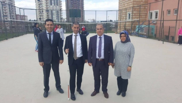 Bakanlık müşaviri Önalan, engelsiz yaşam merkezini ziyaret etti