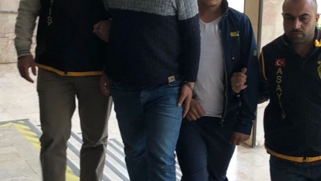 Otolardan teyp çaldığı iddia edilen şüpheliler yakalandı