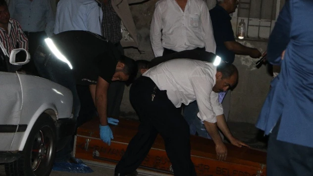 80 yaşındaki kadın boğazı kesilerek öldürüldü
