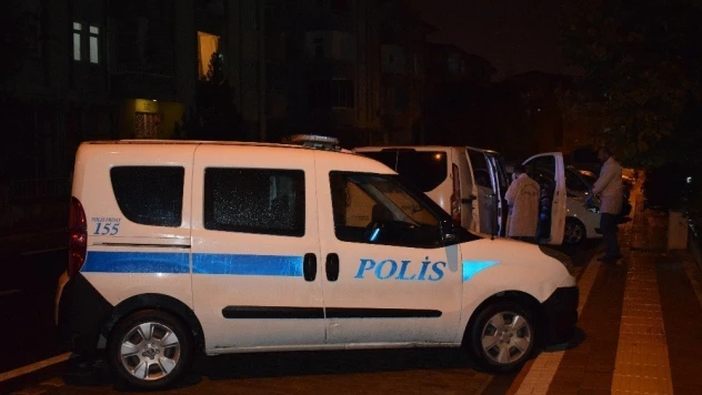 Evinde ölü bulundu