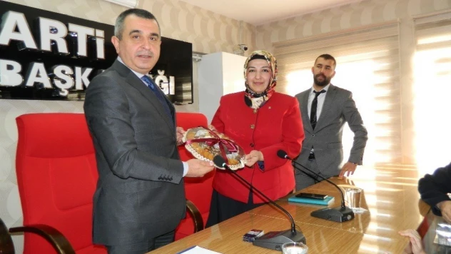 Doğanşehir AK Parti Kadın Kolları'ndan Koca'ya ziyaret