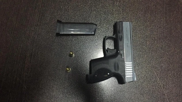 Adıyaman'da tabanca ele geçirildi