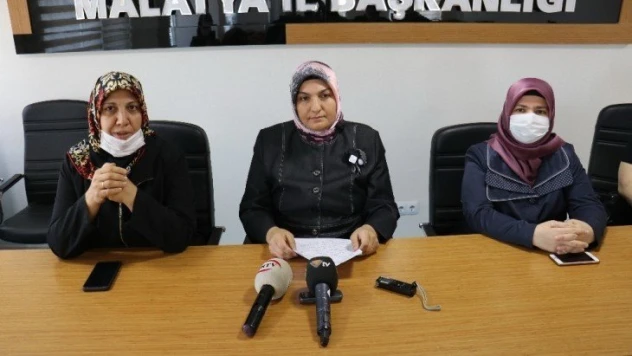 AK Parti'den sokak hayvanları için basın açıklaması