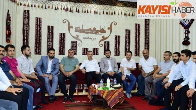 Başkan Çınar gençler ile buluştu