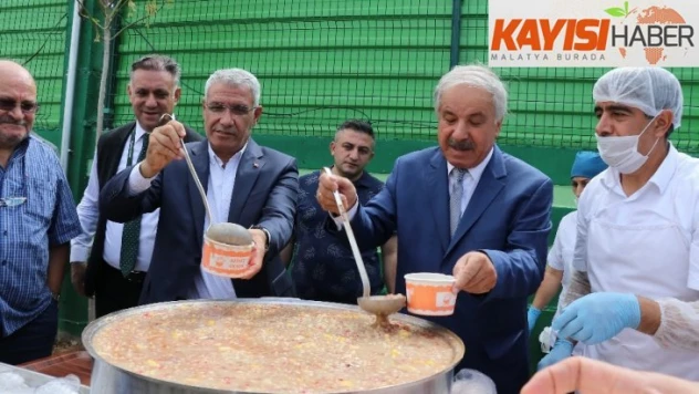 Çamlıca Okulları'nda Aşure Günü