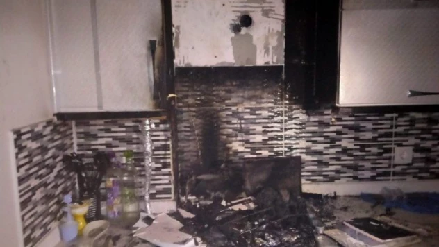 Ev yangını itfaiyenin müdahalesiyle söndürüldü