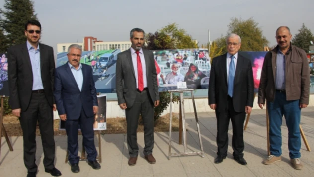 İnönü Üniversitesinde 15 Temmuz Fotoğraf Sergisi