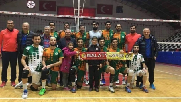 Malatya BB Voleybol takımı, evinde üçüncü galibiyetini aldı