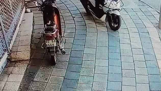 İkamet bahçesindeki motosiklet çalındı