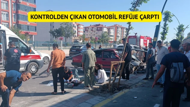 Kontrolden çıkan otomobil orta refüje çarptı: 4 yaralı