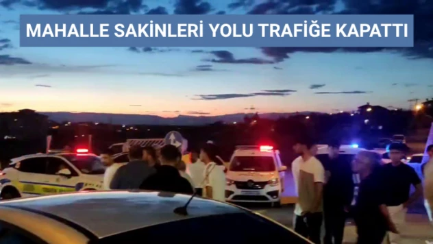Mahalle sakinleri yolu trafiğe kapattı