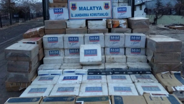 Jandarma, 72 bin paket kaçak sigara ele geçirdi