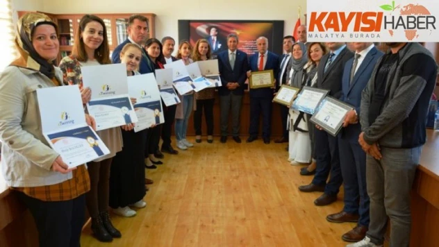 Okul ve öğretmenlere kalite belgesi verildi