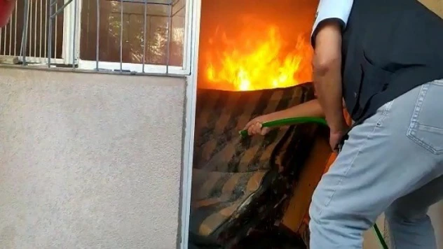 Orman İşletme ekibi ev yangınına müdahale etti