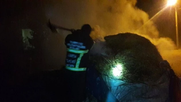 Saman yangını korkuttu